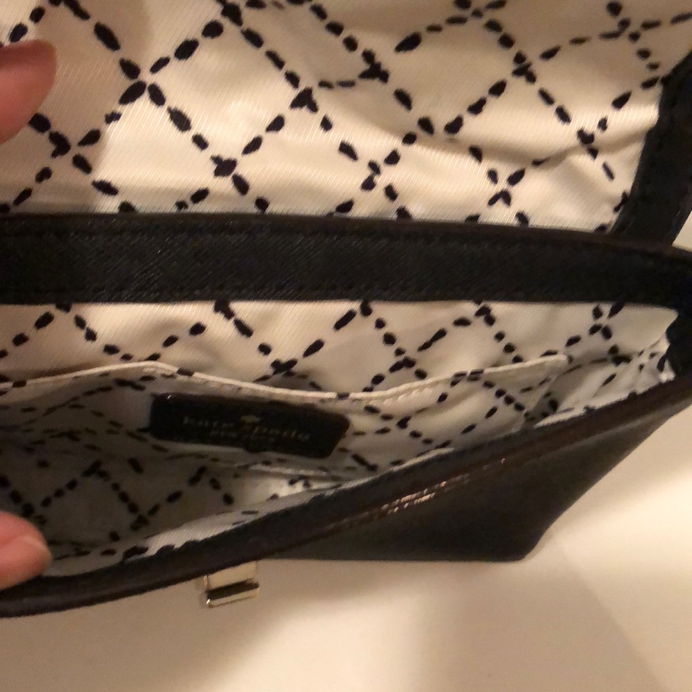 Kate Spade Crossbody - Picture 5 of 6